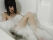 Effy_Elizabeth - Dirty Bath Time