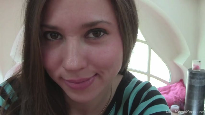 Tiny cute teen camshow